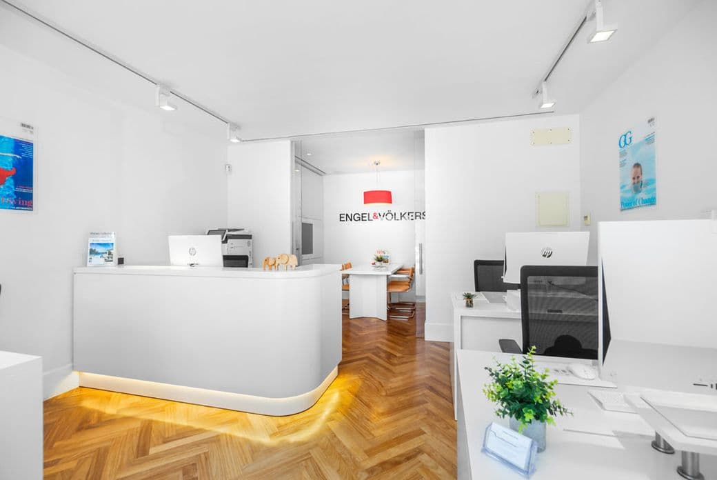 Office Palma beach, Mallorca