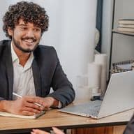 candidate asks questions in a Dubai real estate interview