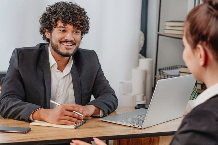 candidate asks questions in a Dubai real estate interview
