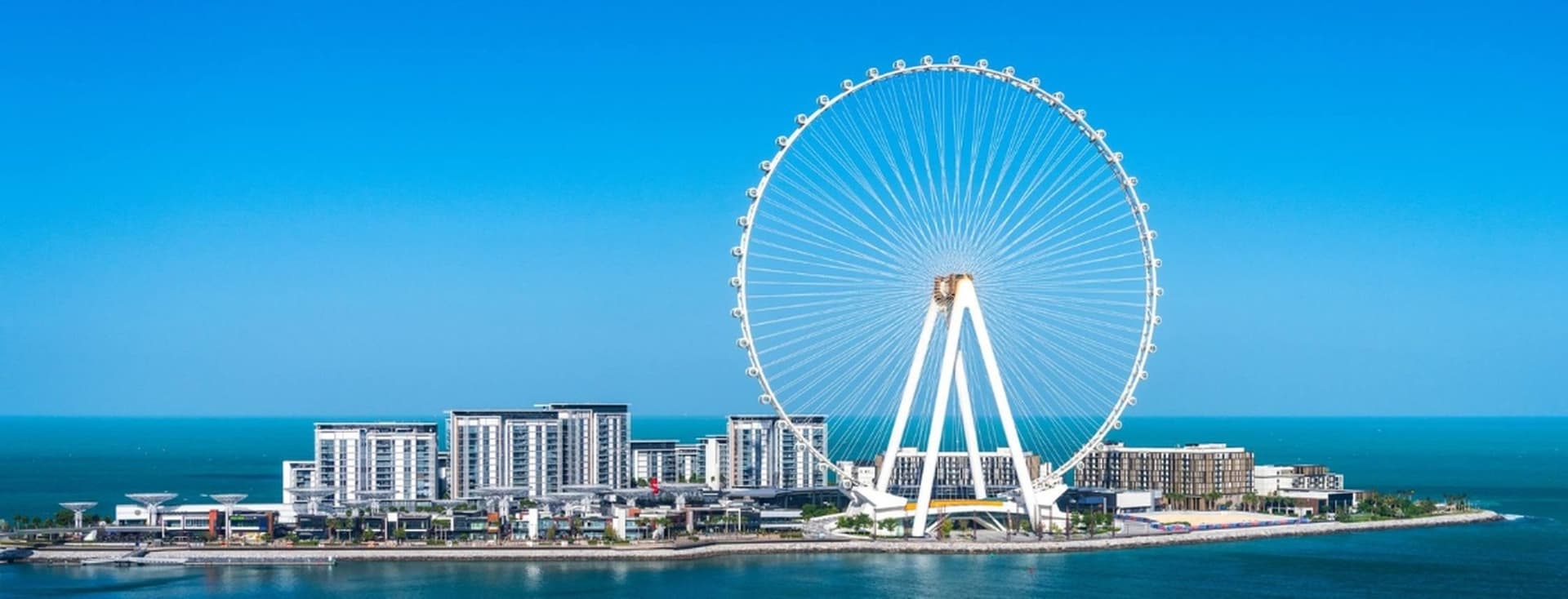 Luftaufnahme von Bluewaters Island, einer der beliebtesten Wohngegenden Dubais für russische Investoren