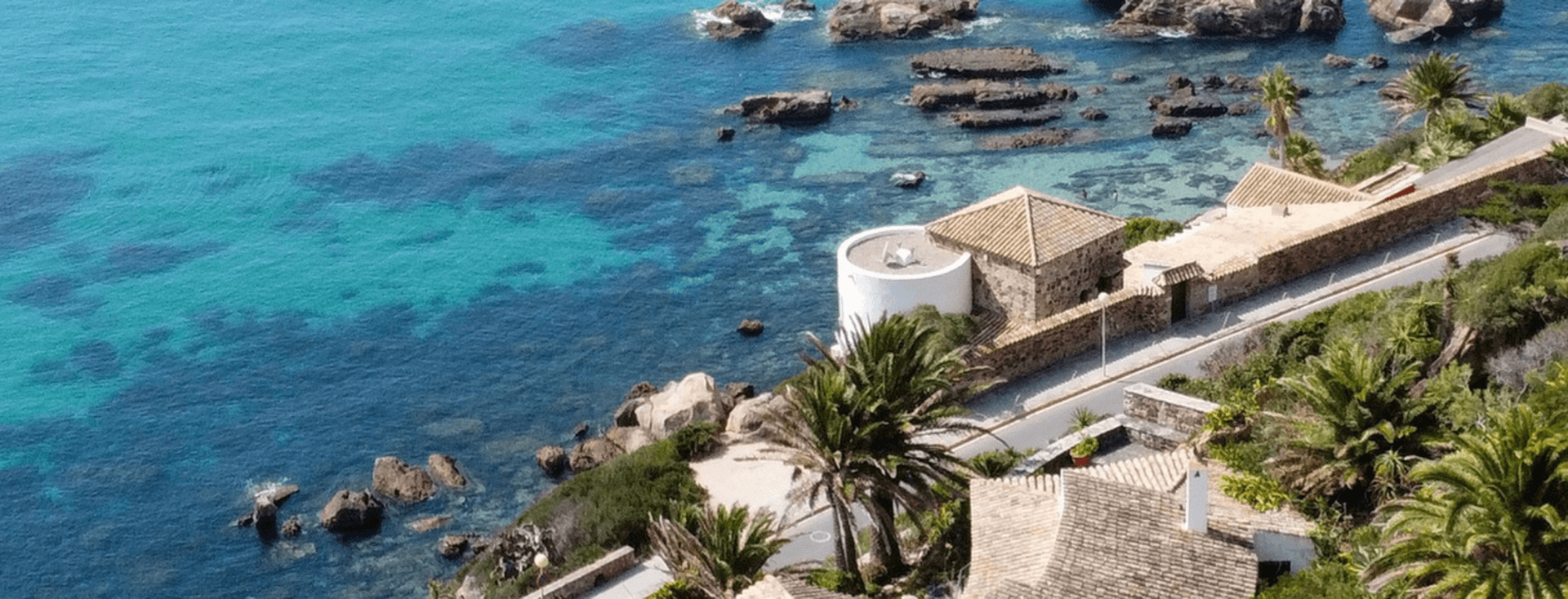 Costa de la luz - seaside view. villas. palm trees.