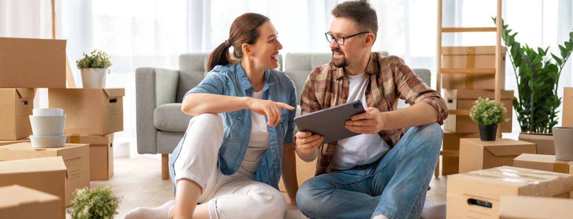 Couple move into apartment in Dubai that they will be cohabiting