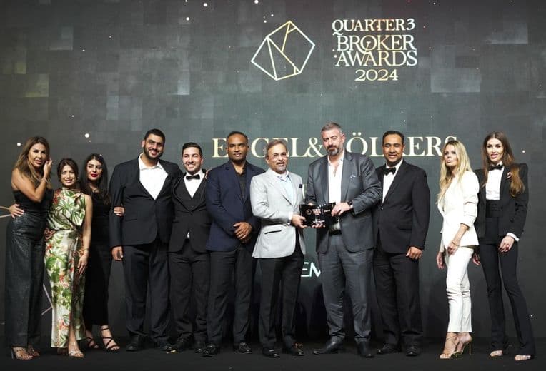 Engel & Volkers team receive the Emaar Top Broker Award in Q3 2024
