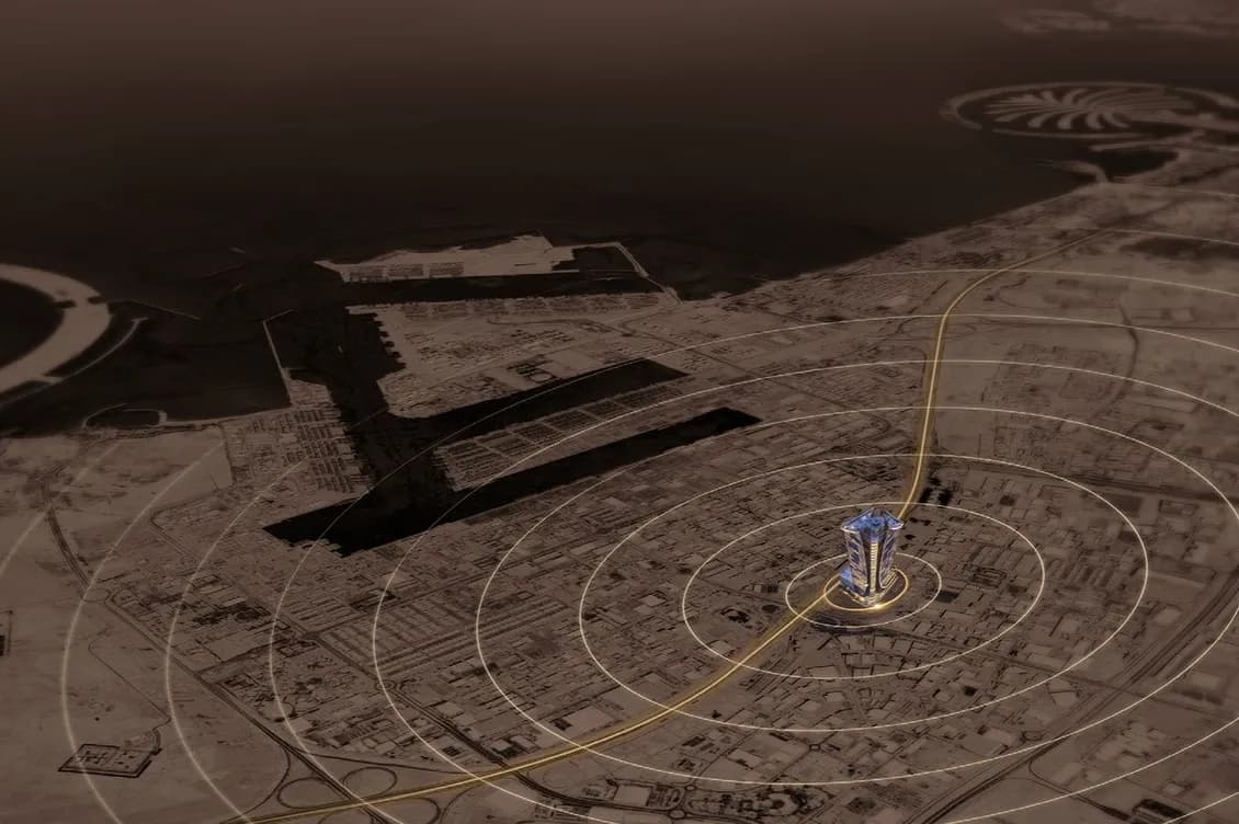 Aerial city map along the coast at dusk, with a blue central tower emitting concentric light rings across the urban grid. KI-generiertes Bild