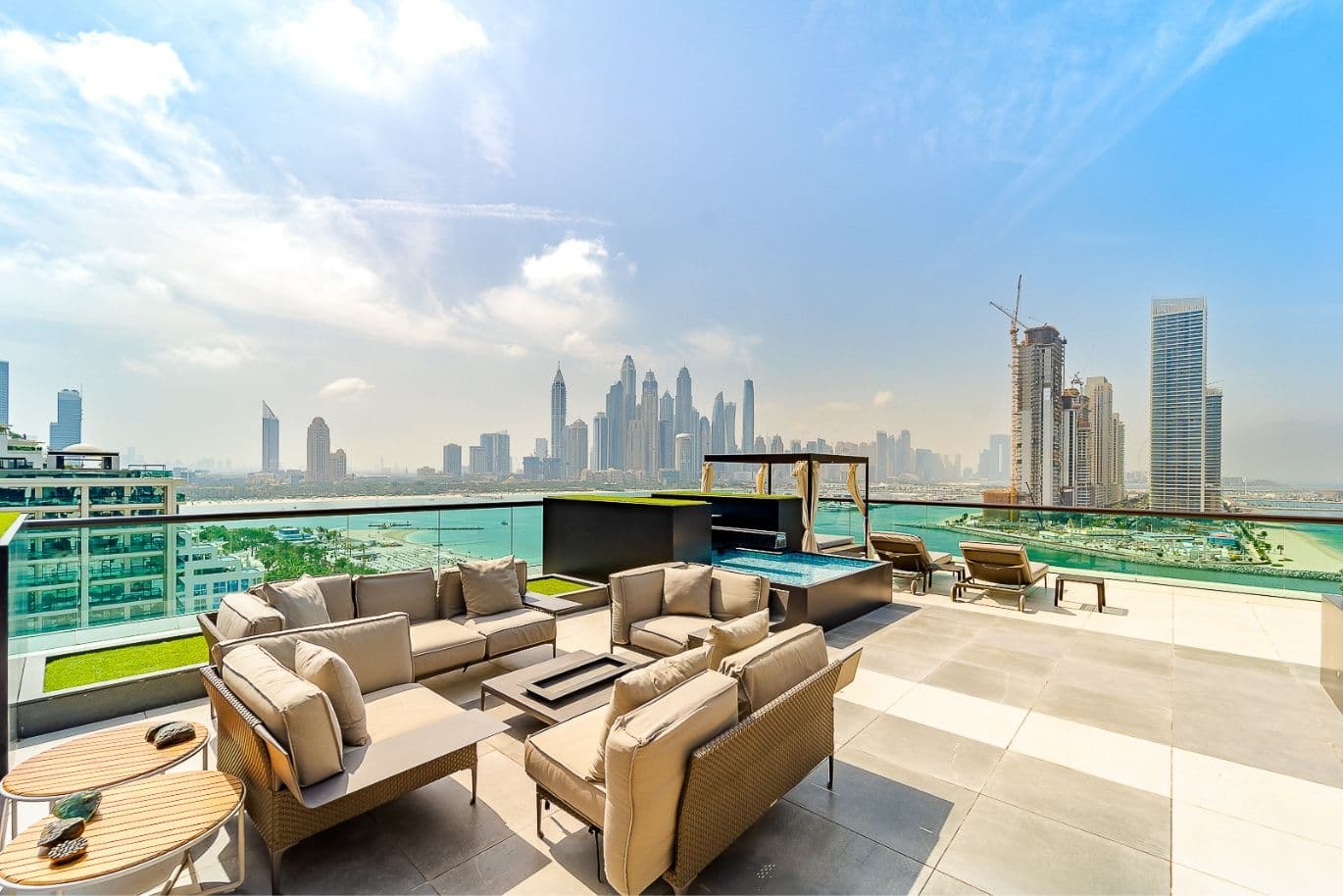 Penthouse terrace overlooking Dubai Marina