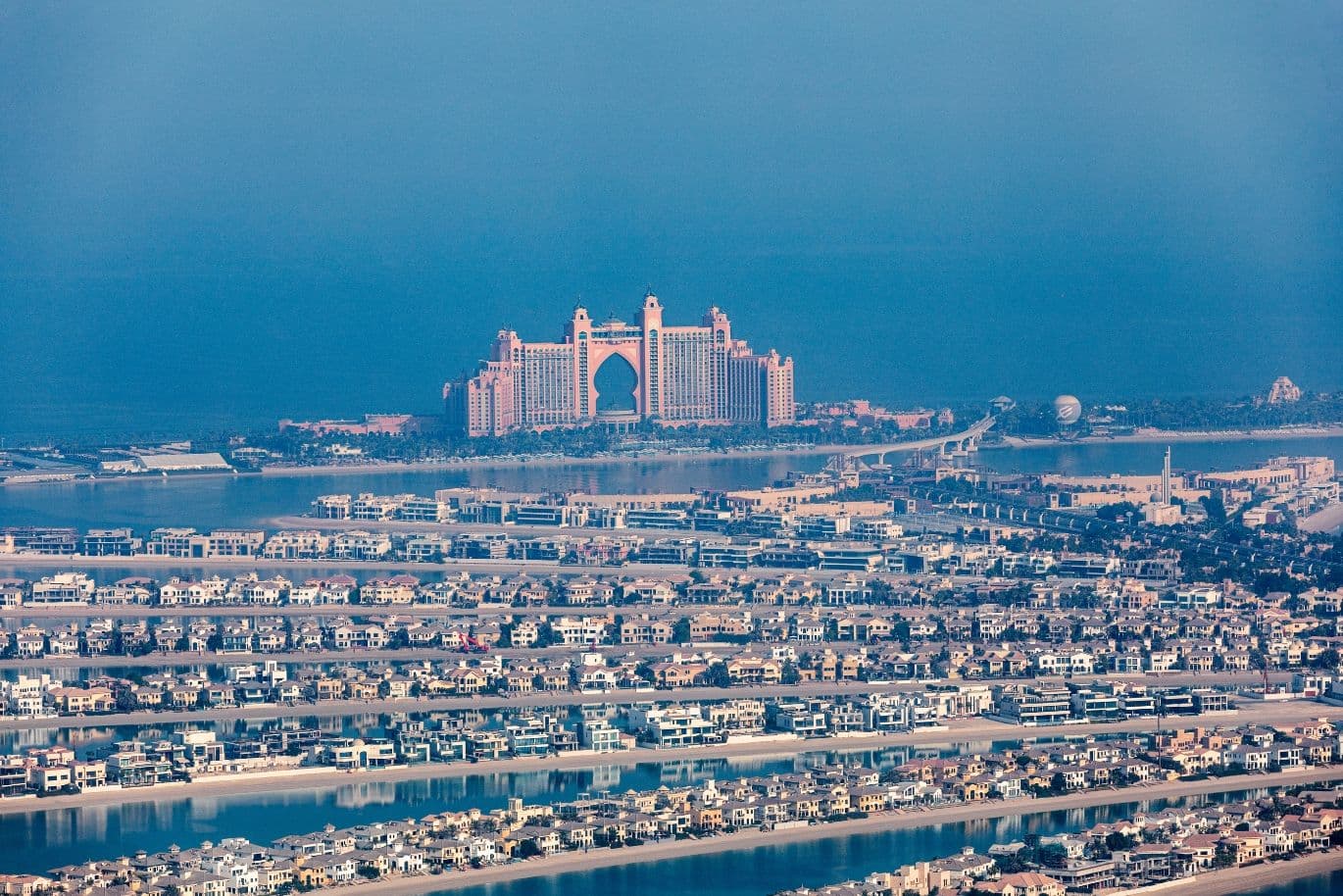 beachfront villas and The Atlantis resort on Palm Jumeirah Dubai