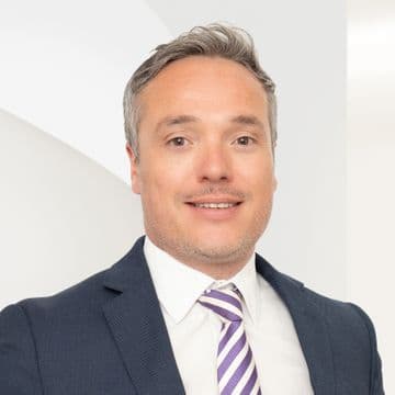 Robert Villalobos
