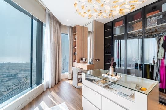 W-04689H_Ankleidezimmer