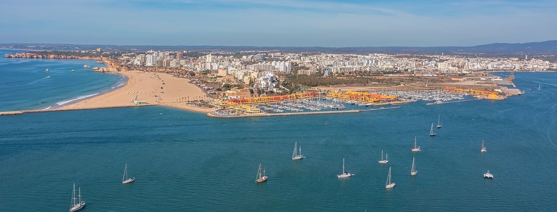 Portimão visto de cima a partir do mar