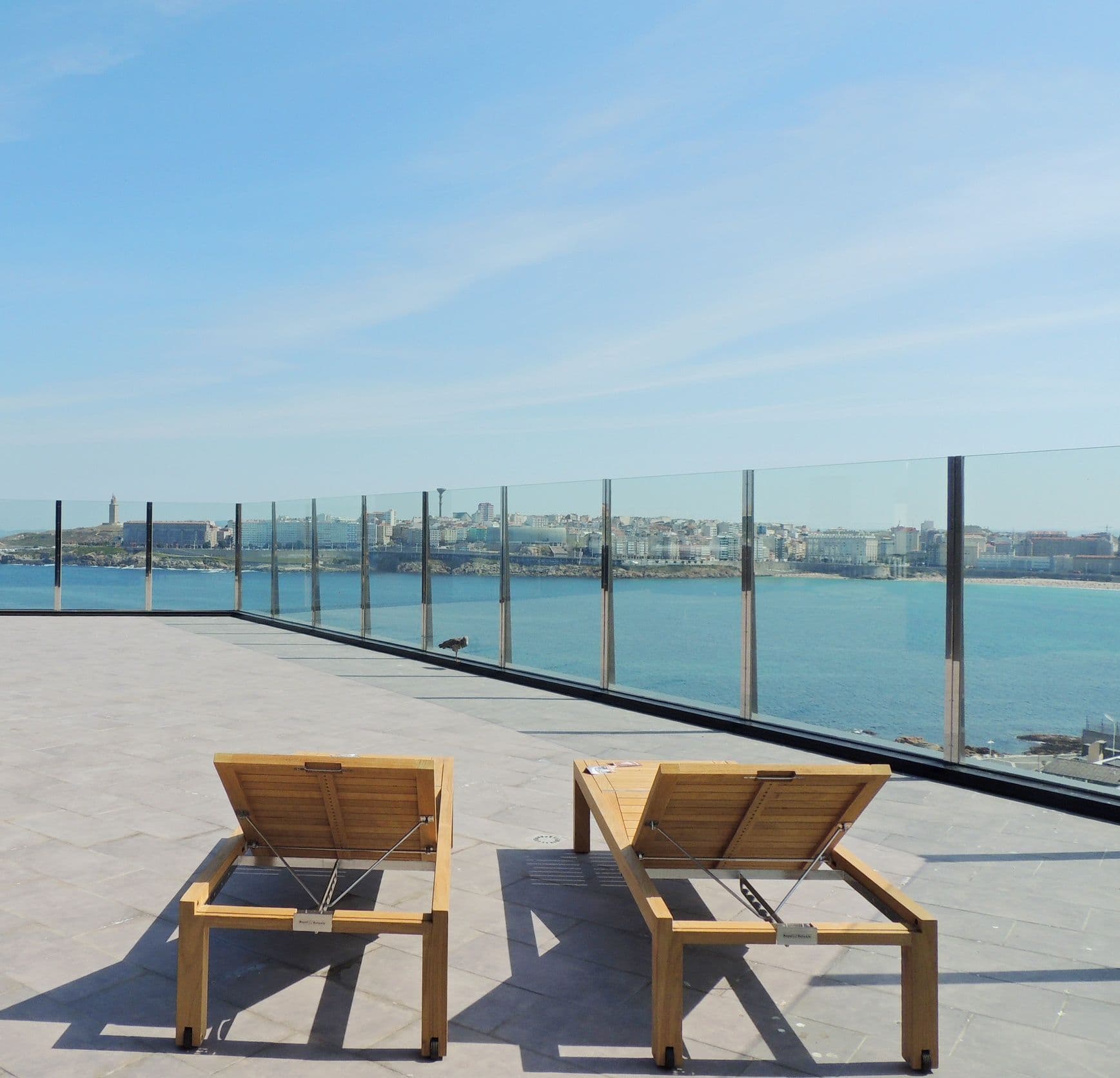 Terraza con vistas al mar de A Coruña