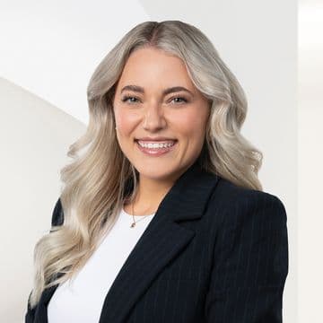 Portrait photo of Rebecca Willi, Relationship Manager at Engel & Völkers Wohnen Schweiz