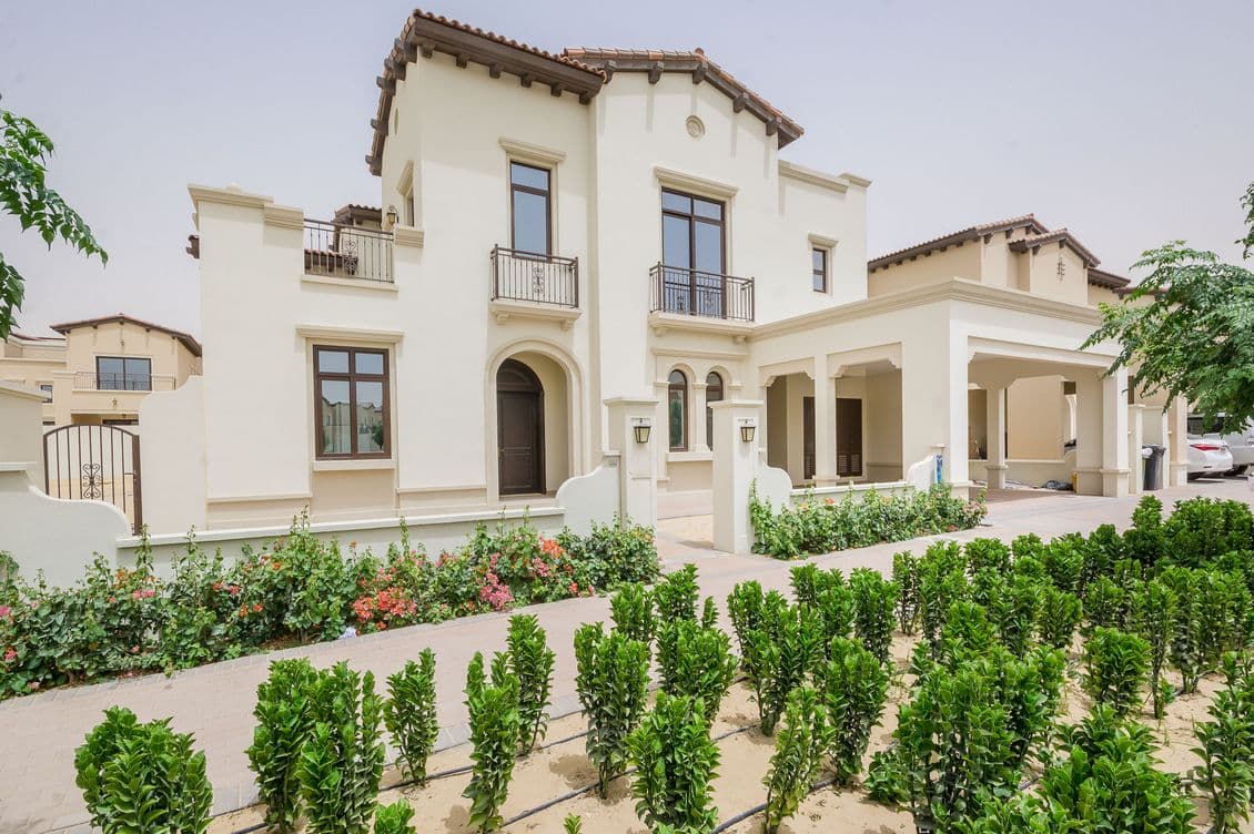 Beautiful standalone villa in Arabian Ranches 2