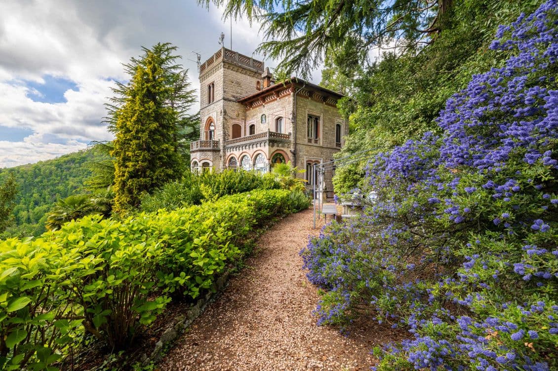 Private Residences Varese