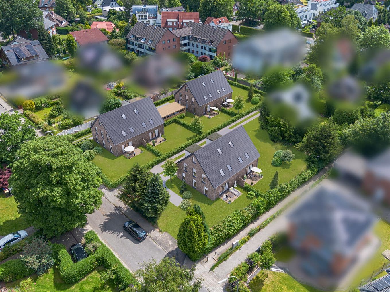 Make your dream of a first-time-occupancy townhouse in a quiet location come true and talk to our real estate team about the Ilsenweg new-build project!