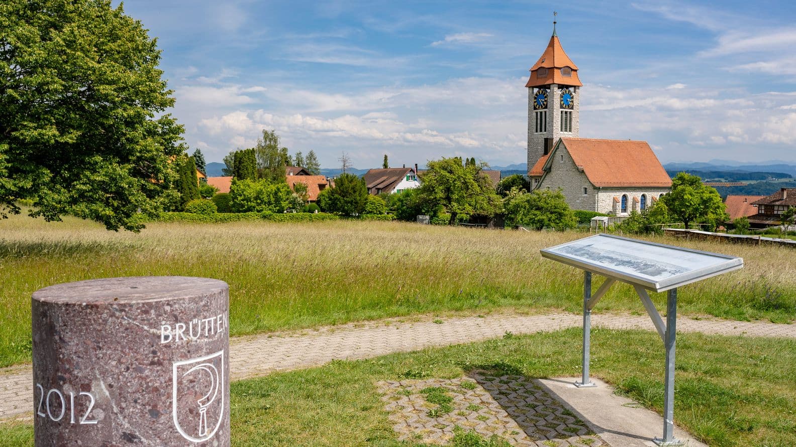 The offered range of real estate in Winterthur is broad with houses, apartments, villas and other attractive properties