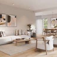 Salon et salle à manger meublés de façon moderne