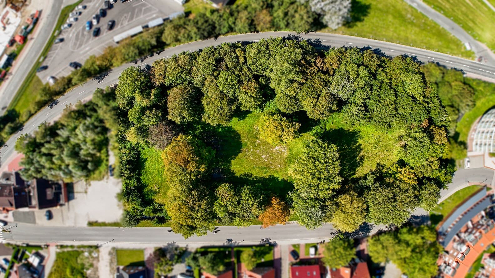 Bird's-eye view of the Norddeich project development, undeveloped green space