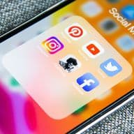 Teléfono móvil con aplicaciones para captar inmuebles