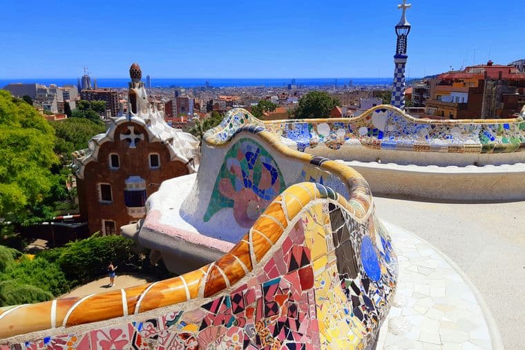 Bild vom Park Güell in Barcelona, ein Muss für nicht ansässige Ausländer in Spanien