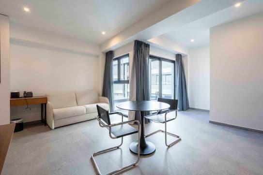 Indoor photo of luxury residence in Gazi