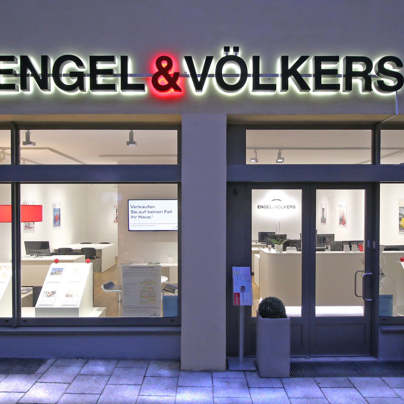 Experts photo of Engel & Völkers Regensburg