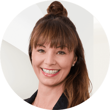 Portrait photo of Caroline Klein