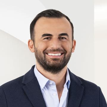 Portrait photo of Niko Tuna