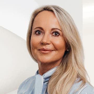 Portrait photo of Simone Euhausen