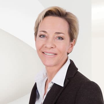 Portrait photo of Nadja Krzepinski