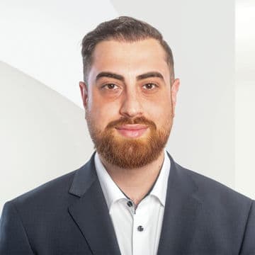 Portrait photo of Hayrettin Asal