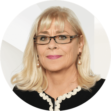 Portrait photo of Christa von Freeden