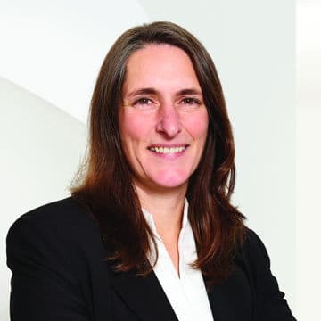 Portrait photo of Iris Keusch