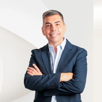 Portrait photo of Nazareno Jaurena