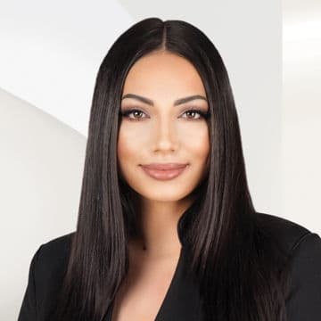 Portrait photo of Tesia Megna