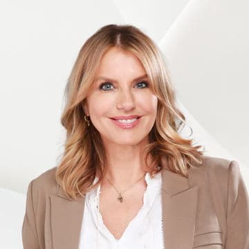 Portrait photo of Christina Laurich