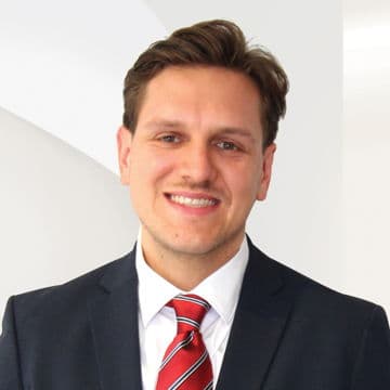 Portrait photo of Marian Schuhmann