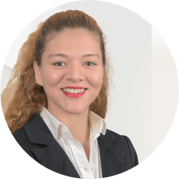 Portrait photo of Sibel Atsikalin