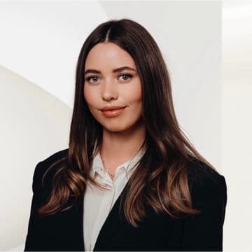 Portrait photo of Manon Baumeister