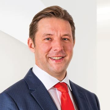 Portrait photo of Valentin Savelsberg