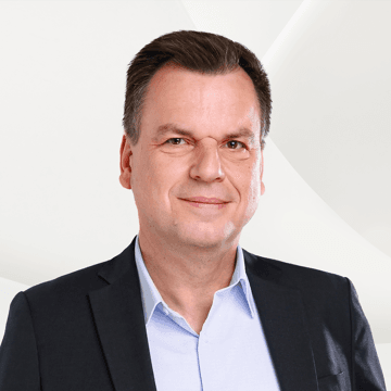 Portrait photo of Norbert Beran