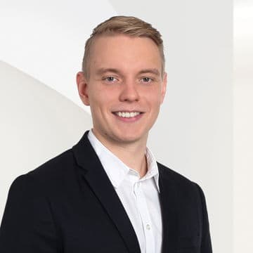 Portrait photo of Lutz Zeyma