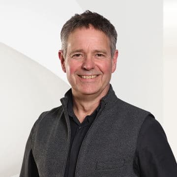 Portrait photo of Jürgen Sauter