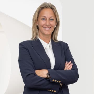 Portrait photo of Emmanuelle Michel Deckers