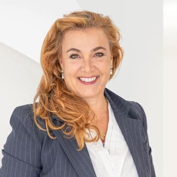 Portrait photo of Melissa Heim