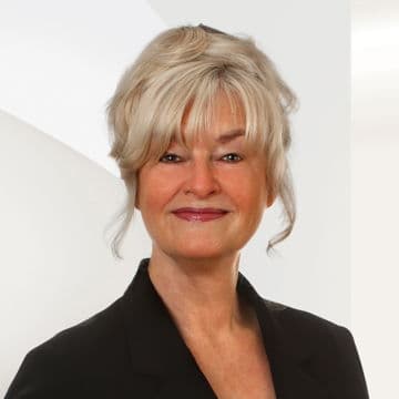 Portrait photo of Elke Schütz