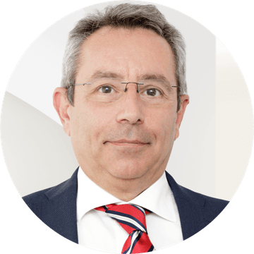 Portrait photo of Christos Mantzios