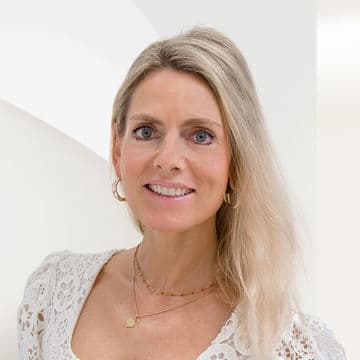 Portrait photo of Kerstin Kühn