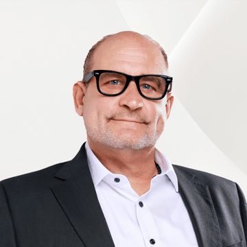 Portrait photo of Stefan Reinig