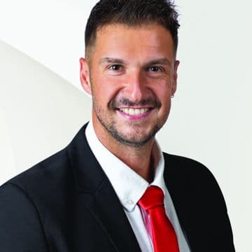 Portrait photo of Danny Laubmeister