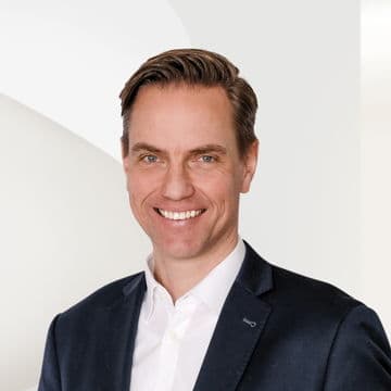 Portrait photo of Dirk Beller